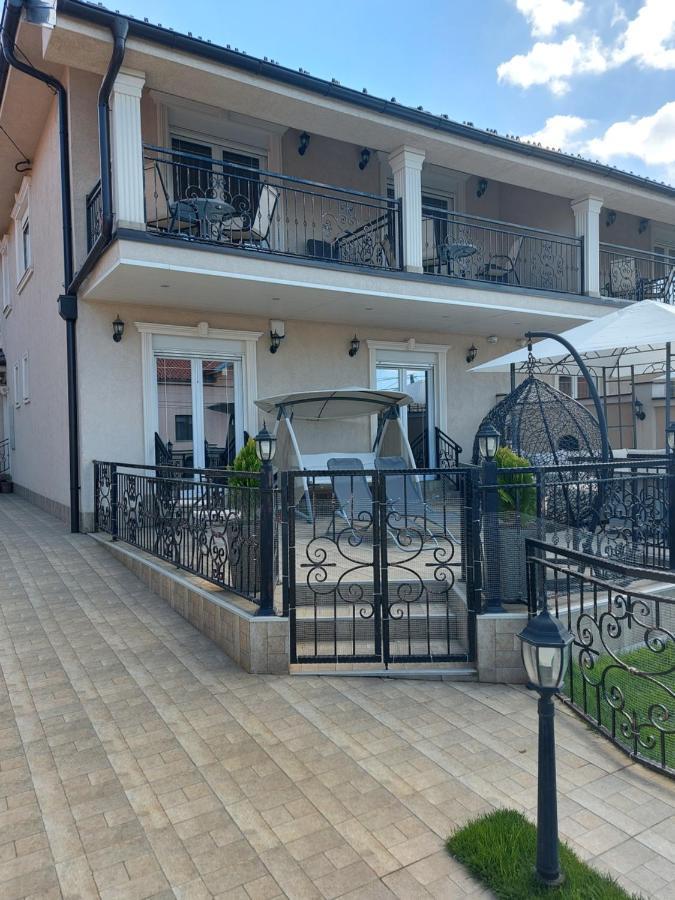 Apartments Exclusive Belgrad Exteriör bild